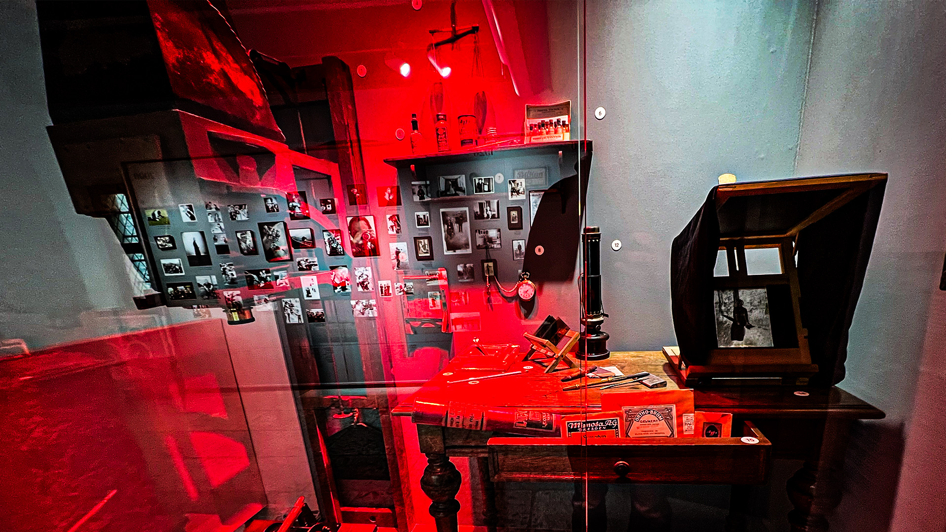 The_analog_photography_part_of_estonia_tallinn_Markus_hofstaetter_mhaustria.com_3