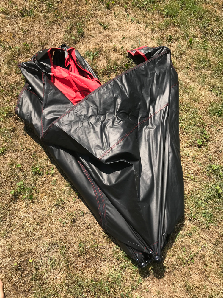 Mobile_Darkroom_Advanced_Eskimo_Quickfish_modification_markus_hofstaetter_mhaustria.com_tent_folded_3