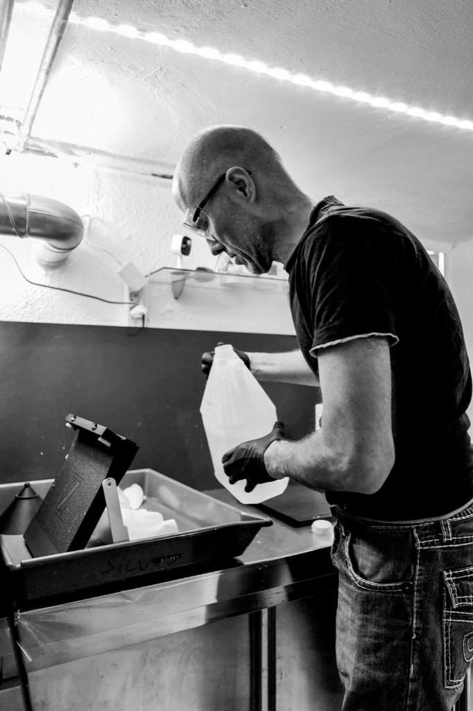 Leica_Q_meets_Large_Format_tintype_copyright_Markus_Ziegelwanger_mhaustria.com_00010