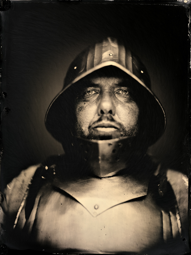 Markus_Hofstaetter_mhaustria.com_Medieval_Knight_Sword_Fighter_wetplate_portrait
