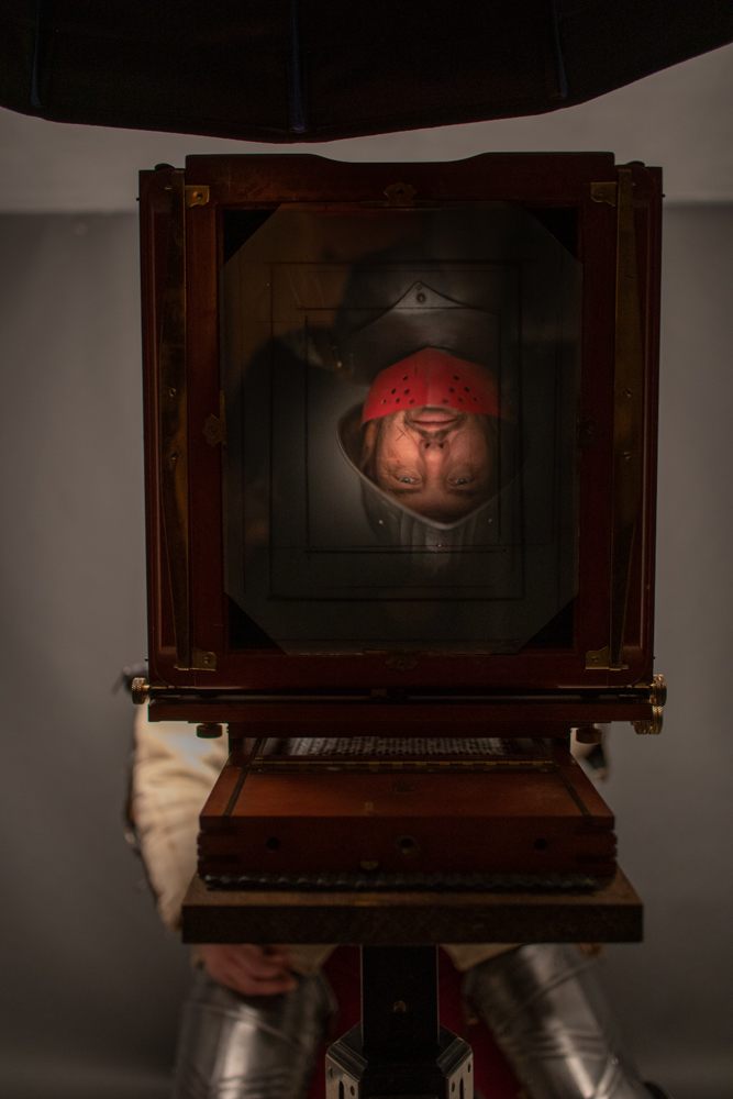 Markus_Hofstaetter_mhaustria.com_shooting_preperation_wetplate_camera_Medieval_Knight_Sword_Fighter