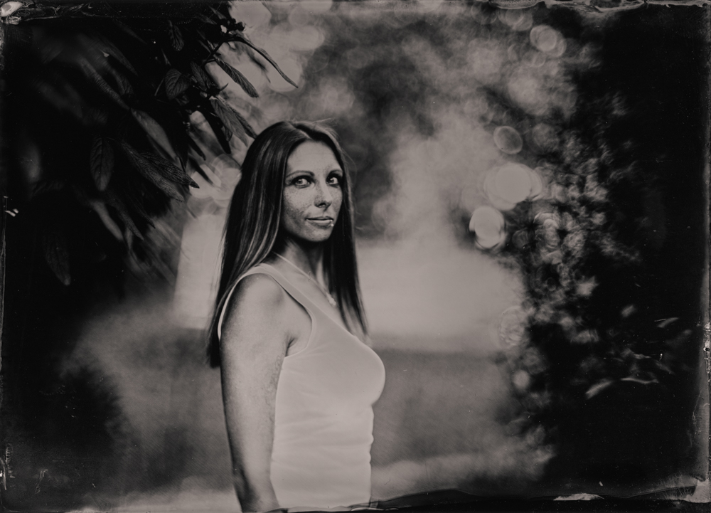 Shooting_Wet_Plate_Portraits_with_an_affordable_Large_Format_Bokeh_Monster_Markus_Hofstaetter_mhaustria.com_wet_plate_Portrait_Tanja
