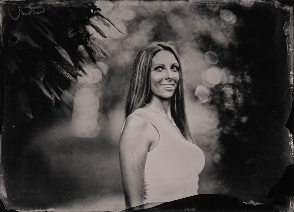 Shooting_Wet_Plate_Portraits_with_an_affordable_Large_Format_Bokeh_Monster_Markus_Hofstaetter_mhaustria.com_wet_plate_portrait_Tamnja