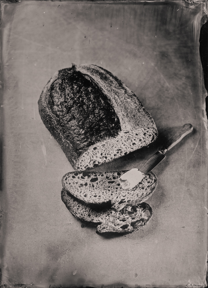 sourdough_bread_wet_plate_food_photography_markus_hofstaetter_hans_gerlach_mhaustria.com_2