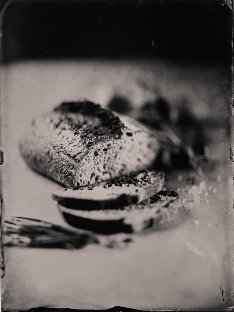 sourdough_bread_wet_plate_food_photography_markus_hofstaetter_hans_gerlach_mhaustria.com_5