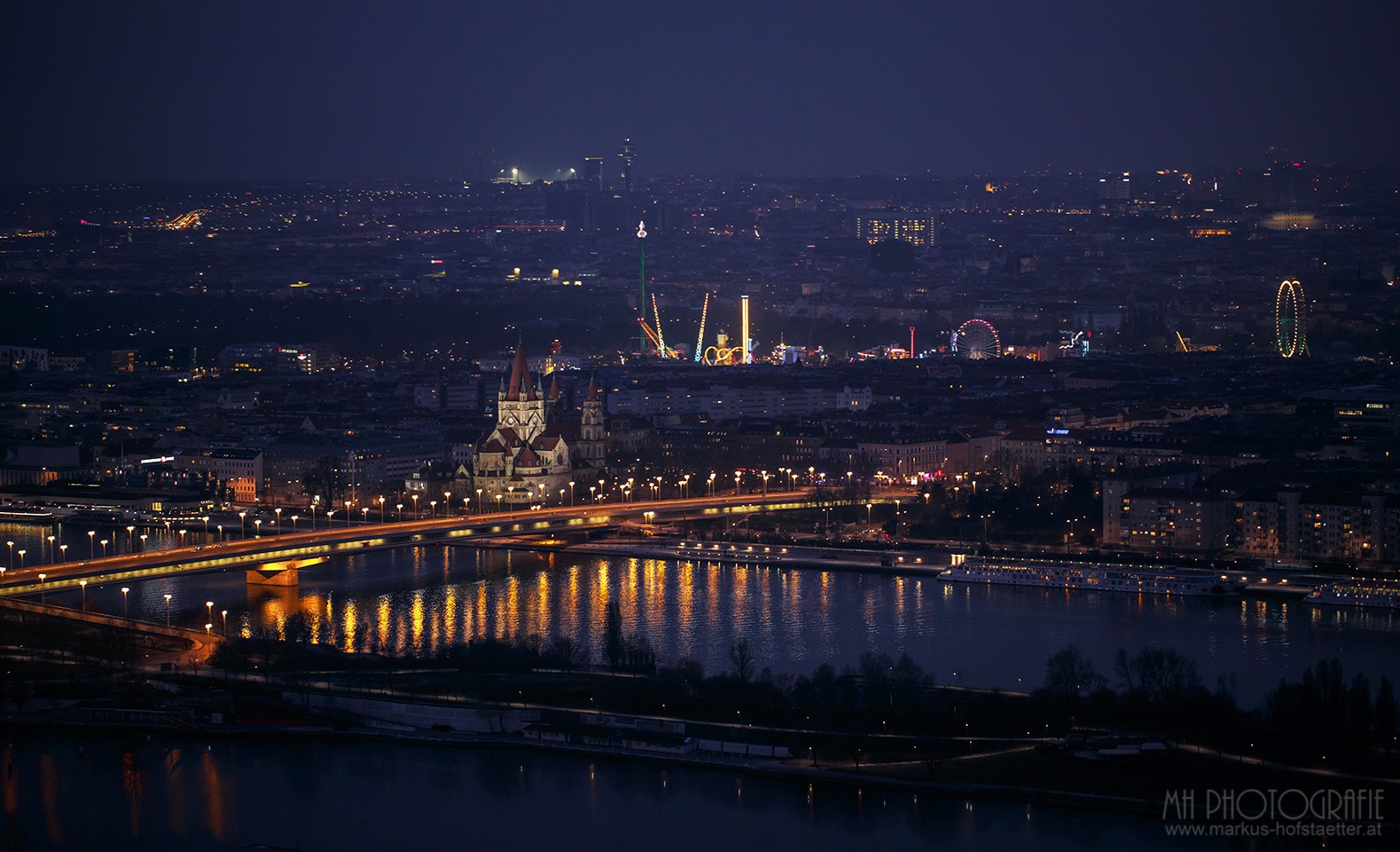Vienna night - Wien bei nacht- Donauturm
