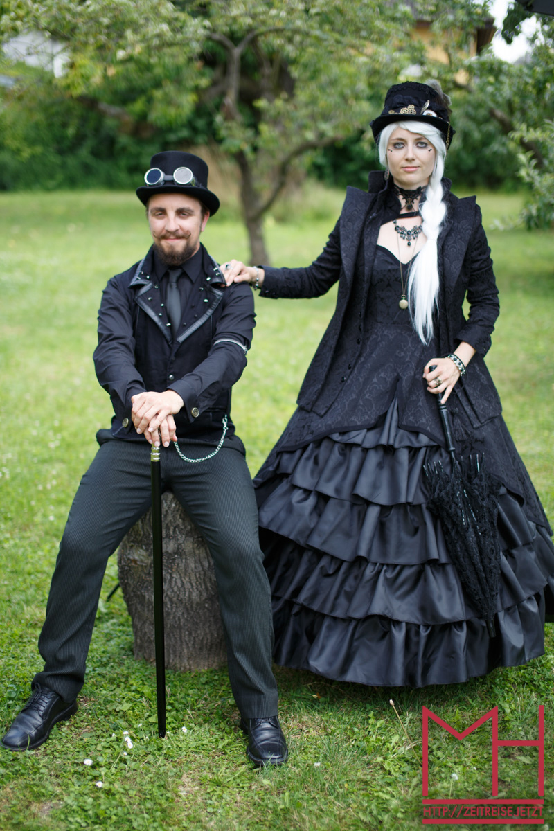 Steampunk Verlobungsshootng im viktorianischen Stil auf Kollodium Nassplatte
